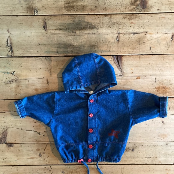 Very cute vintage light jeans jacket with red button, size 12 month - Picture 1 of 8